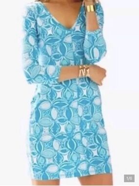 Lilly Pulitzer Juliet What a Racquet V-Neck Dress Blue White Fish Size
Med